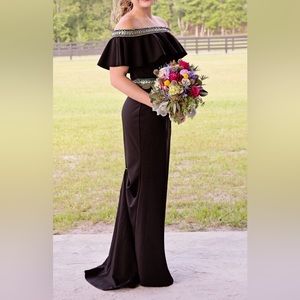 Prom dress by Morilee, Size 6, worn once mint condition. It’s a two piece.